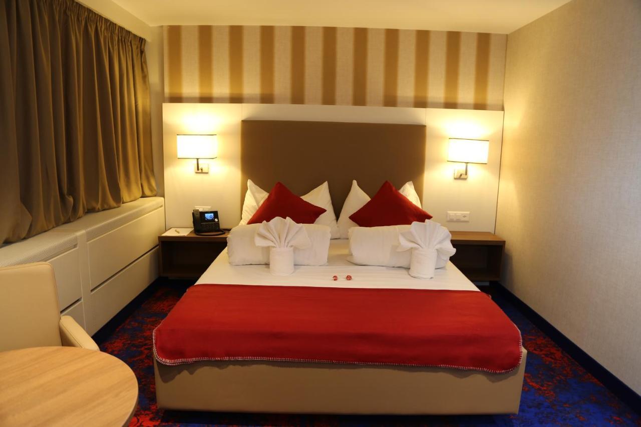 My - Free Parking Hotel